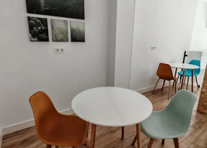 Rooms&kitchen Rekalde Konukevi Bilbao