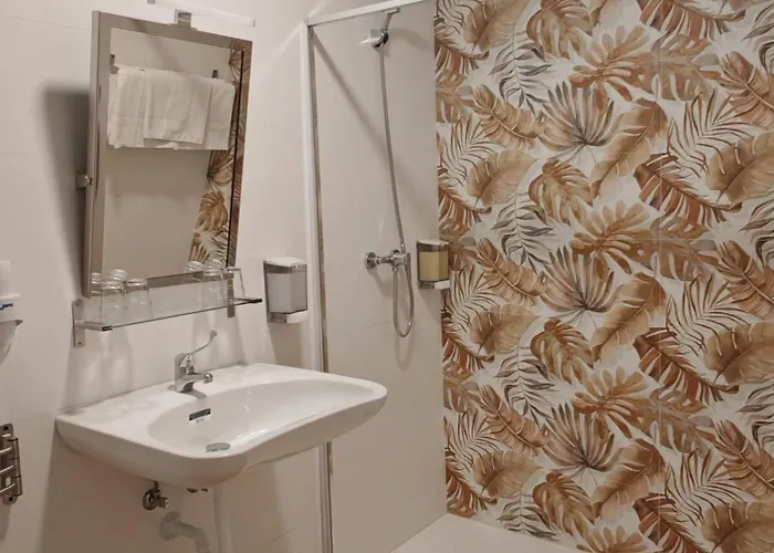 & Kitchen Rekalde 招待所 3*